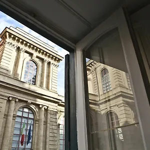 Dell'arte 2*, Naples Italy